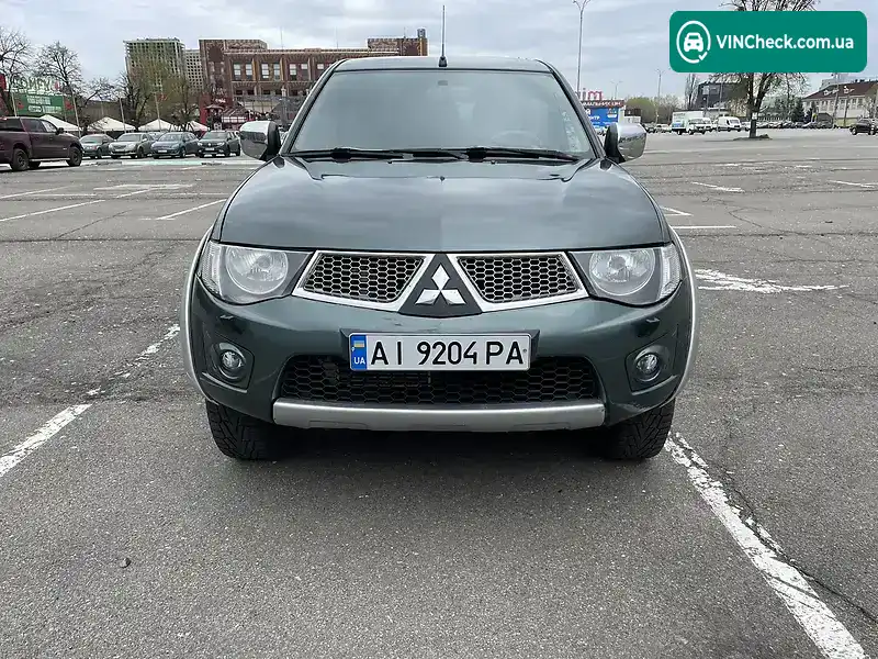 Mitsubishi L 200 2011, фото з оголошення 2 з 19, VIN MMCJNKB40BDZ35237