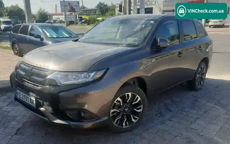 Mitsubishi Outlander 2018, фото з оголошення 1 з 12, VIN JA4J24A54JZ041559