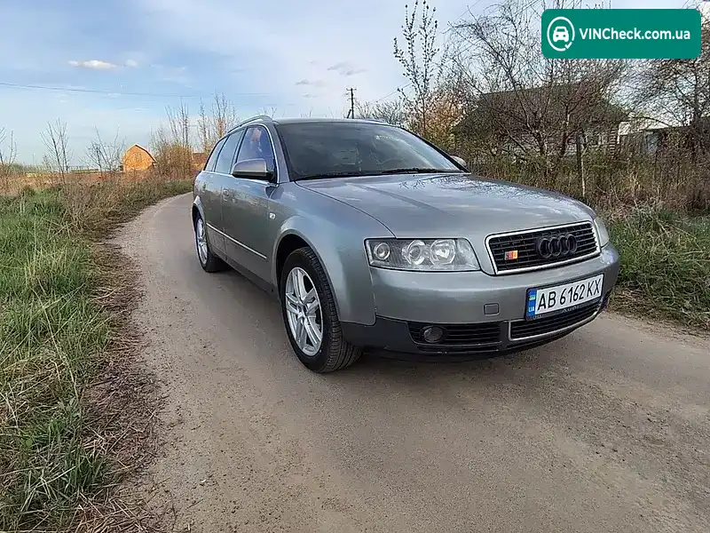 Audi A4 2002, фото з оголошення 1 з 20, VIN WAUZZZ8E03A196860