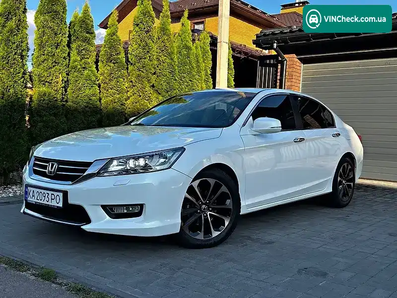 Honda Accord 2013, фото з оголошення 1 з 20, VIN 1HGCR2670DA703723