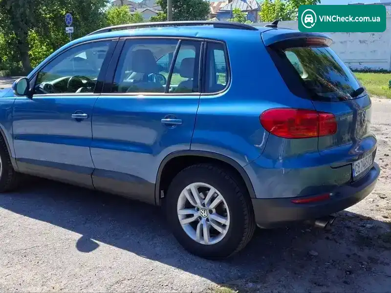 Volkswagen Tiguan 2017, фото з оголошення 2 з 20, VIN WVGAV7AX2HK023396