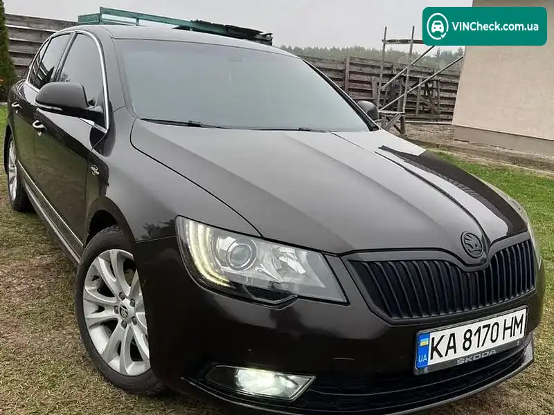 Skoda Superb 2014, фото з оголошення 2 з 14, VIN TMBAB63T8EB300873