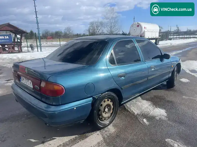 Ford Mondeo 1993, фото з оголошення 2 з 10, VIN WF0FXXGBBFPK66199