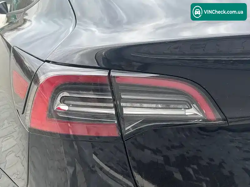 Tesla Model 3 2021, фото з оголошення 2 з 4, VIN 5YJ3E1EA2MF143755