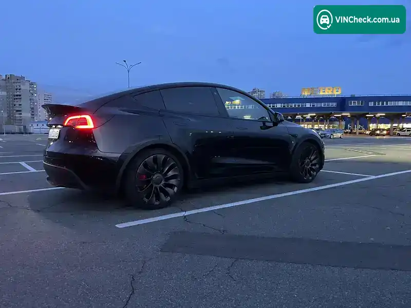 Tesla Model Y 2022, фото з оголошення 1 з 21, VIN 7SAYGDEF7NF394580
