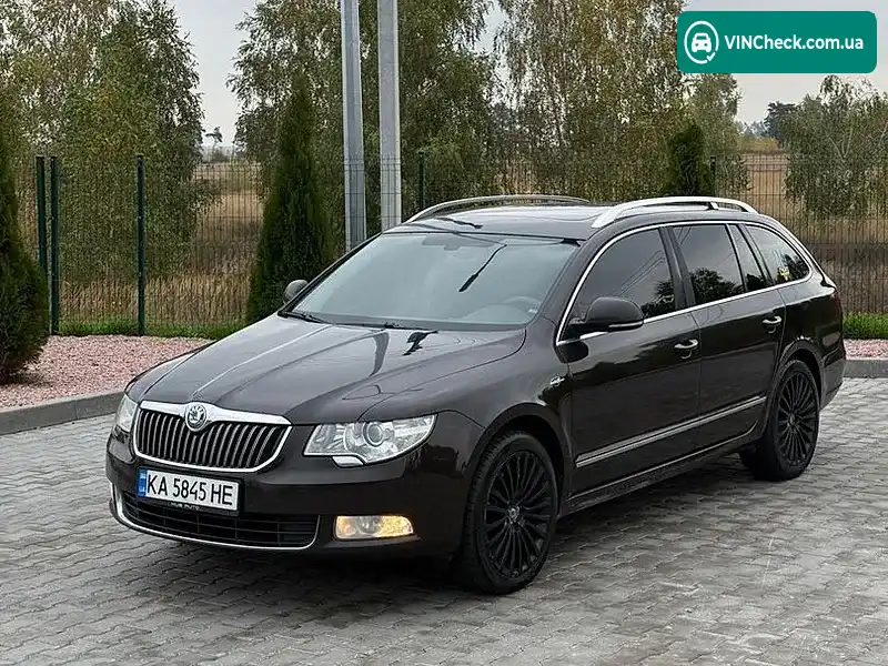Skoda Superb 2011, фото з оголошення 1 з 14, VIN TMBLE73T9C9037187