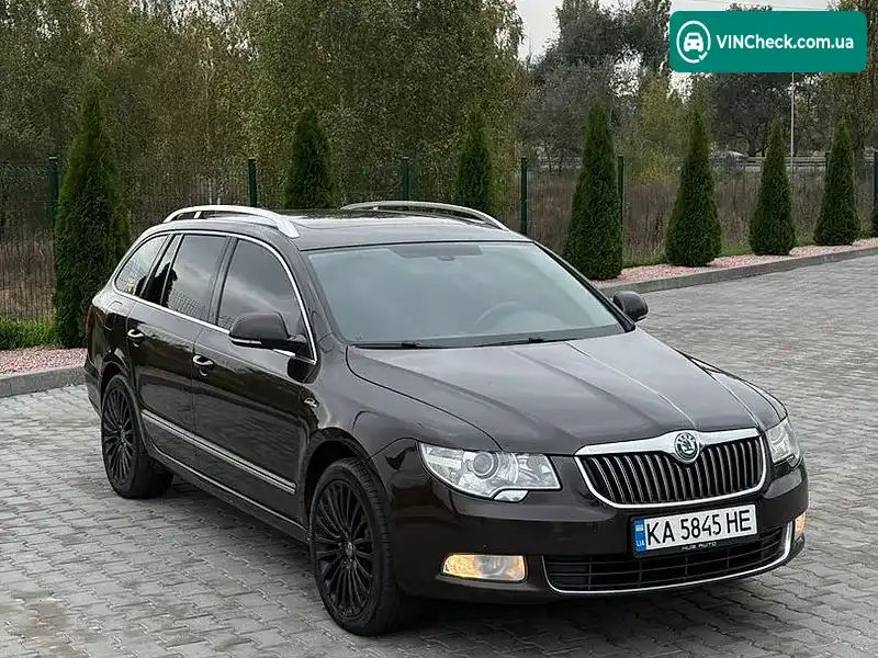 Skoda Superb 2011, фото з оголошення 2 з 14, VIN TMBLE73T9C9037187