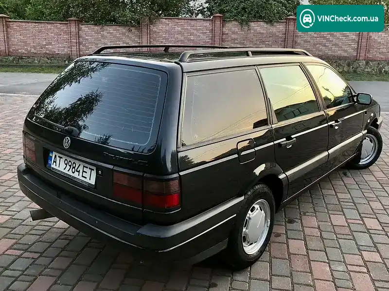 Volkswagen Passat 1993, фото з оголошення 2 з 19, VIN WVWZZZ31ZPE076300