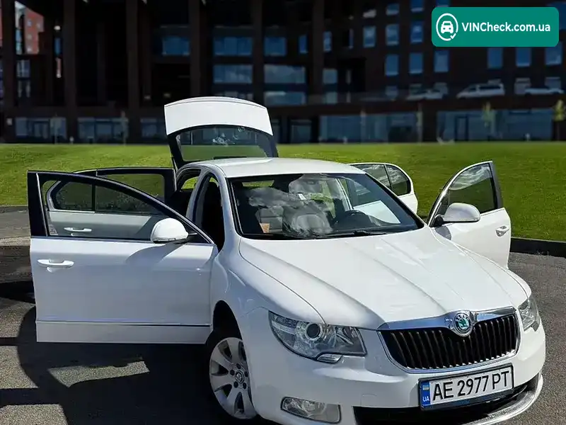 Skoda Superb 2011, фото з оголошення 1 з 21, VIN TMBAB43T3CB300409