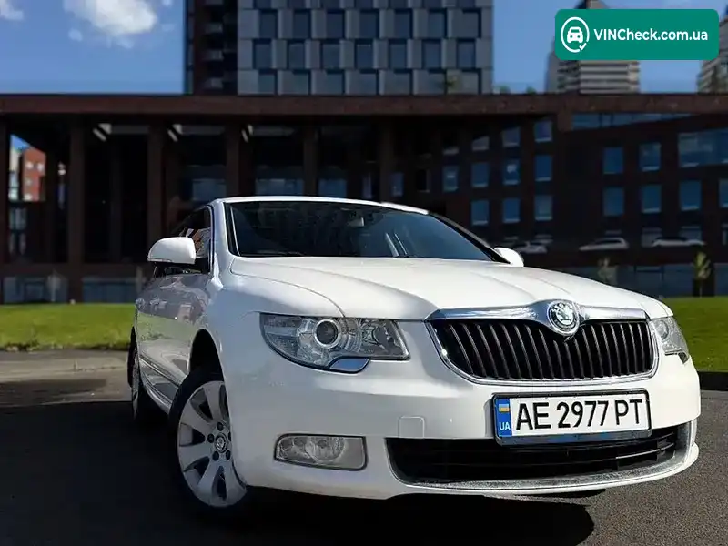 Skoda Superb 2011, фото з оголошення 2 з 21, VIN TMBAB43T3CB300409