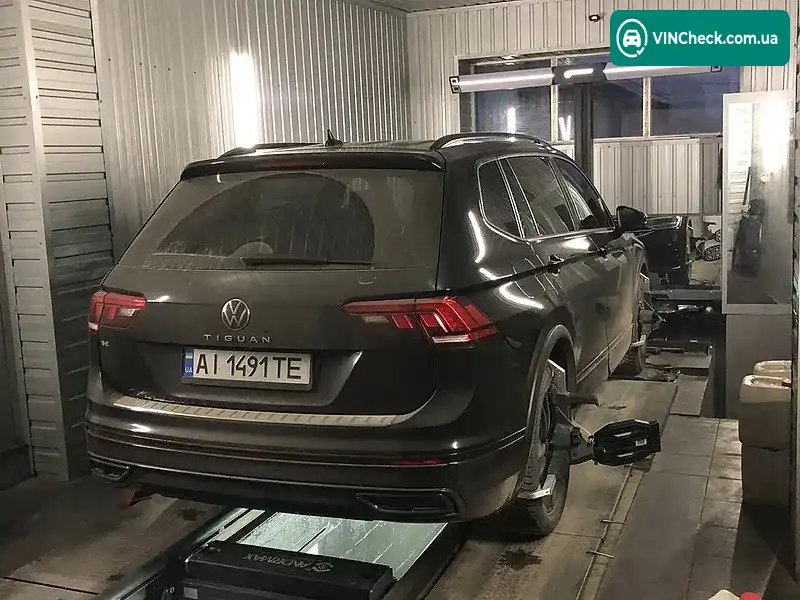 Volkswagen Tiguan 2022, фото з оголошення 2 з 20, VIN 3VVCB7AX5NM118045