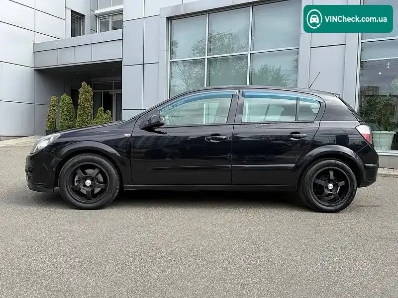 Opel Astra 2005, фото з оголошення 2 з 20, VIN Y6D0AHL4855083719