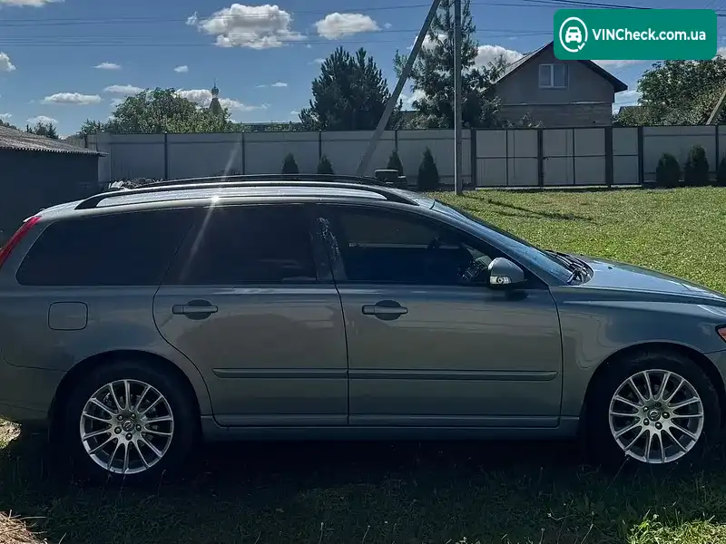 Volvo V50 2009, фото з оголошення 2 з 6, VIN YV1MW76F2A2546142