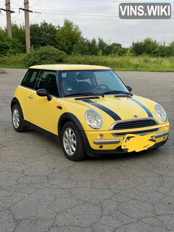 MINI Hatch 2002, фото з оголошення 1 з 4, VIN WMWRA31030TA15322