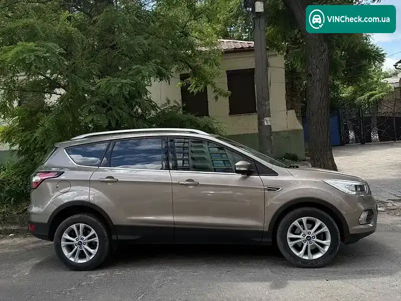 Ford Kuga 2019, фото з оголошення 2 з 14, VIN WF0AXXWPMAKM24509