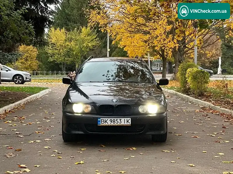 BMW 5 Series 1998, фото з оголошення 2 з 9, VIN WBADH11010BX71647
