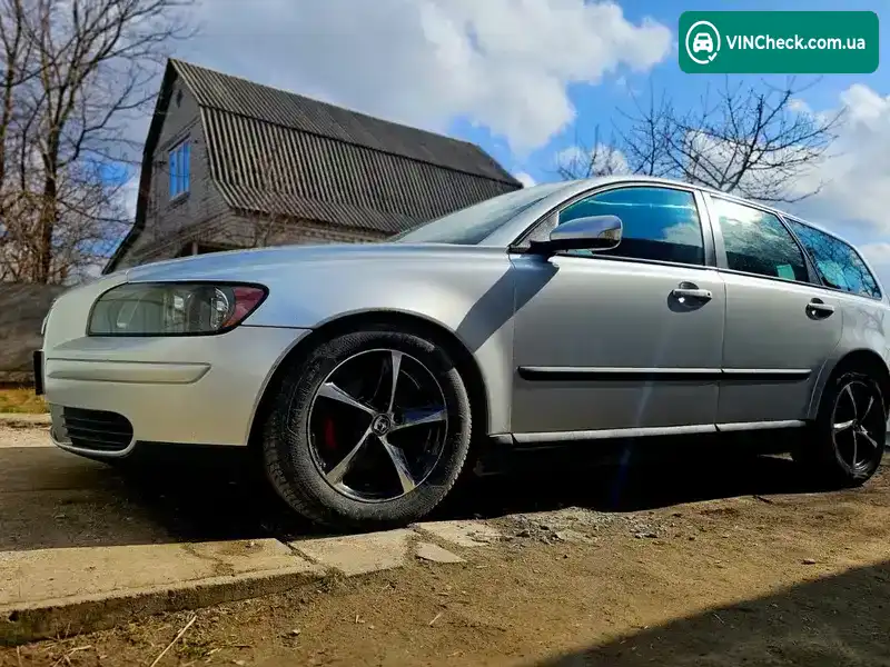 Volvo V50 2006, фото з оголошення 2 з 14, VIN YV1MW765262202244
