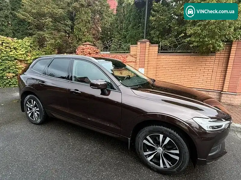 Volvo XC60 2019, фото з оголошення 2 з 20, VIN LYVUZAKVDLB505427