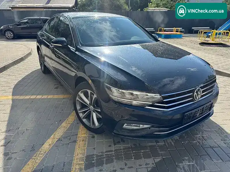 Volkswagen Passat 2021, фото з оголошення 2 з 9, VIN WVWZZZ3CZME128291