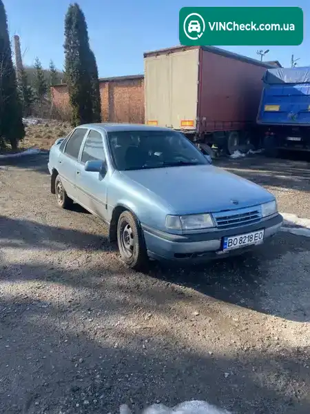Opel Vectra 1989, фото з оголошення 2 з 11, VIN W0L000087K5147641
