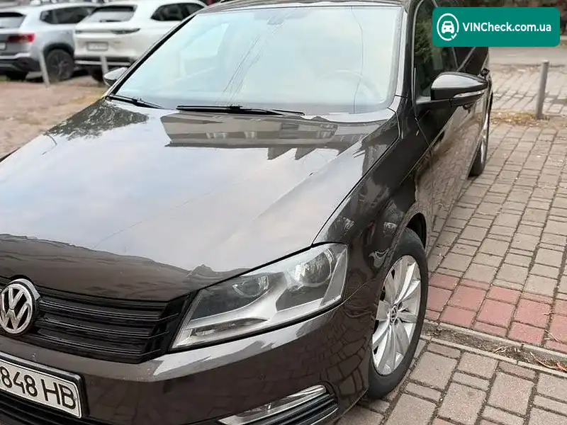 Volkswagen Passat 2012, фото з оголошення 1 з 8, VIN WVWZZZ3CZCE111782