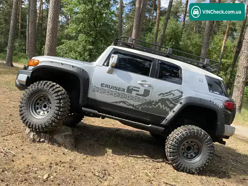 Toyota FJ Cruiser 2008, фото з оголошення 2 з 20, VIN JTEBU11F58K045629