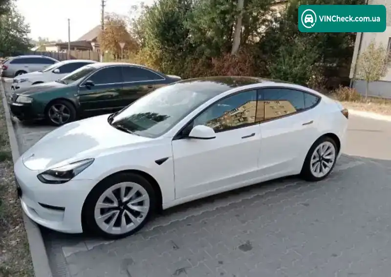 Tesla Model 3 2021, фото з оголошення 2 з 6, VIN LRW3E7EK8MC321917