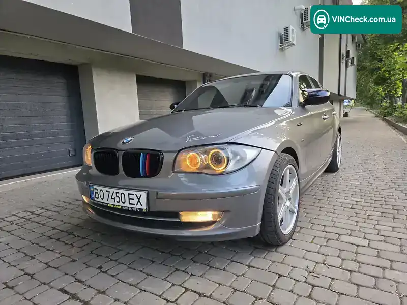 BMW 1 Series 2010, фото з оголошення 1 з 19, VIN WBAUD71010P441265