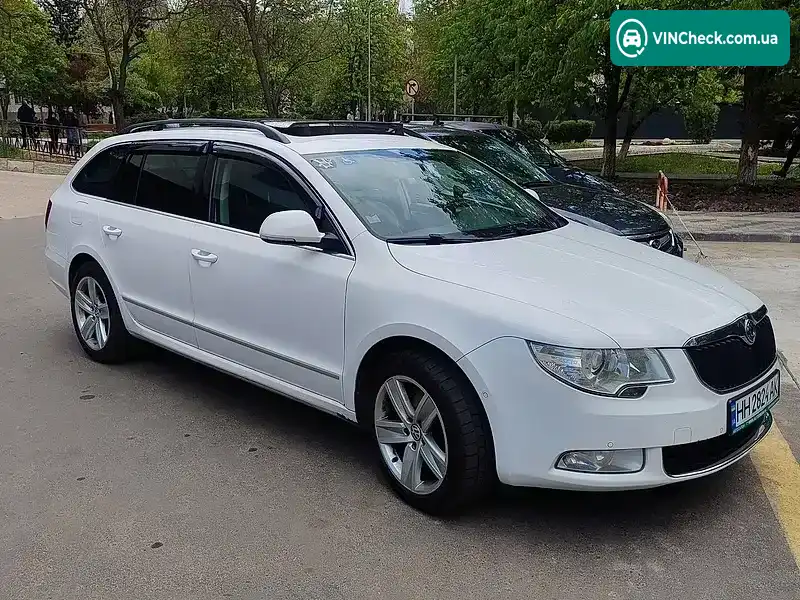 Skoda Superb 2012, фото з оголошення 1 з 13, VIN TMBLE73T1C9053187