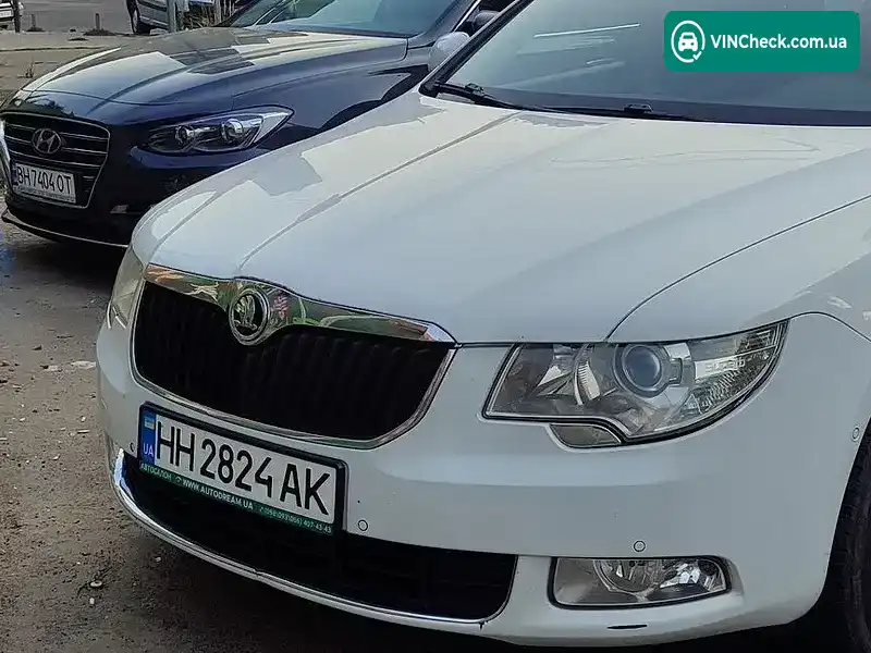 Skoda Superb 2012, фото з оголошення 2 з 13, VIN TMBLE73T1C9053187