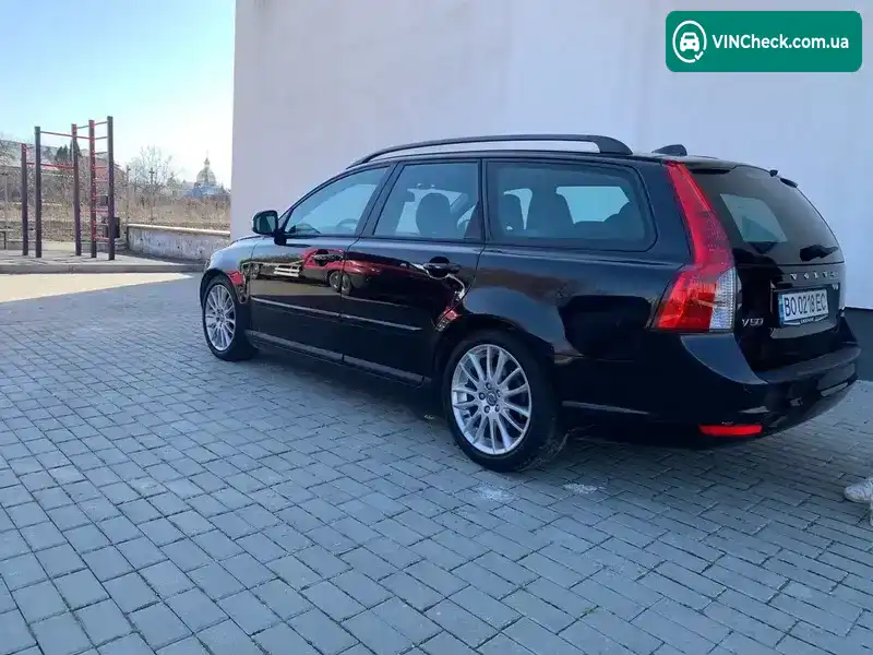 Volvo V50 2010, фото з оголошення 1 з 20, VIN YV1MW76F2A2567953