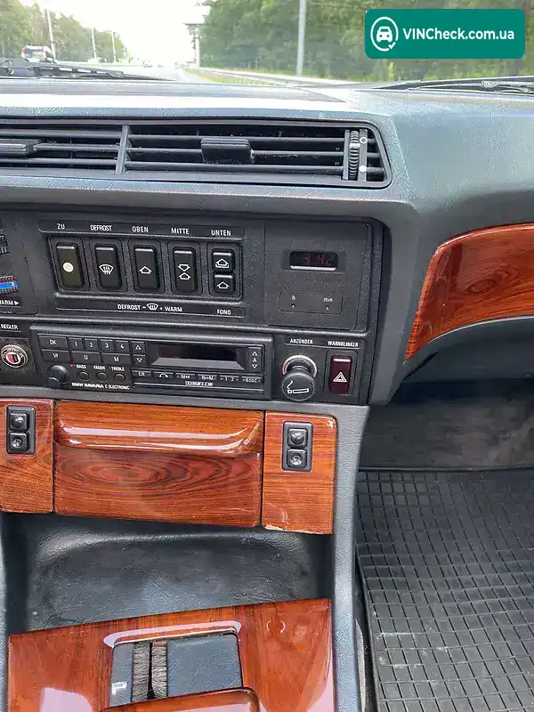 BMW 7 Series 1985, фото з оголошення 1 з 16, VIN WBAFH810609425327