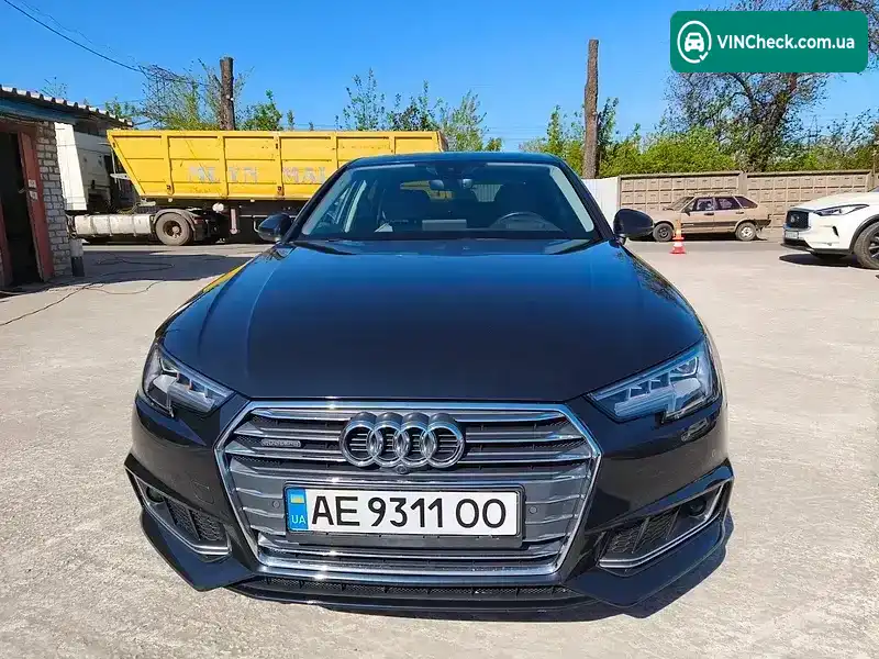 Audi A4 2018, фото з оголошення 2 з 21, VIN WAUCNAF46JN012573