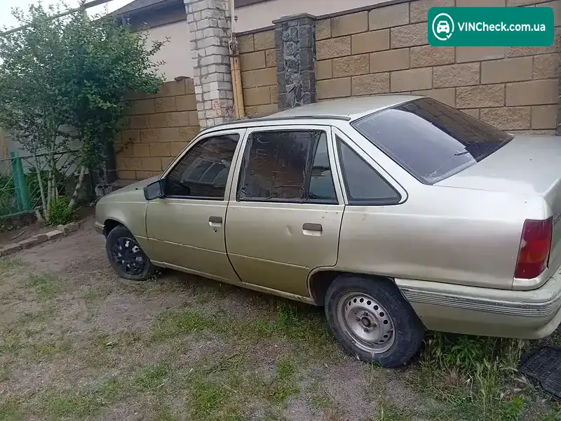 Opel Kadett 1988, фото з оголошення 2 з 7, VIN W0L000039J5285827