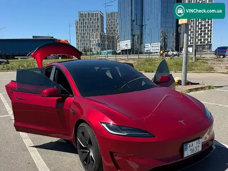 Tesla Model 3 2024, фото з оголошення 2 з 20, VIN 5YJ3E1ET3RF886093