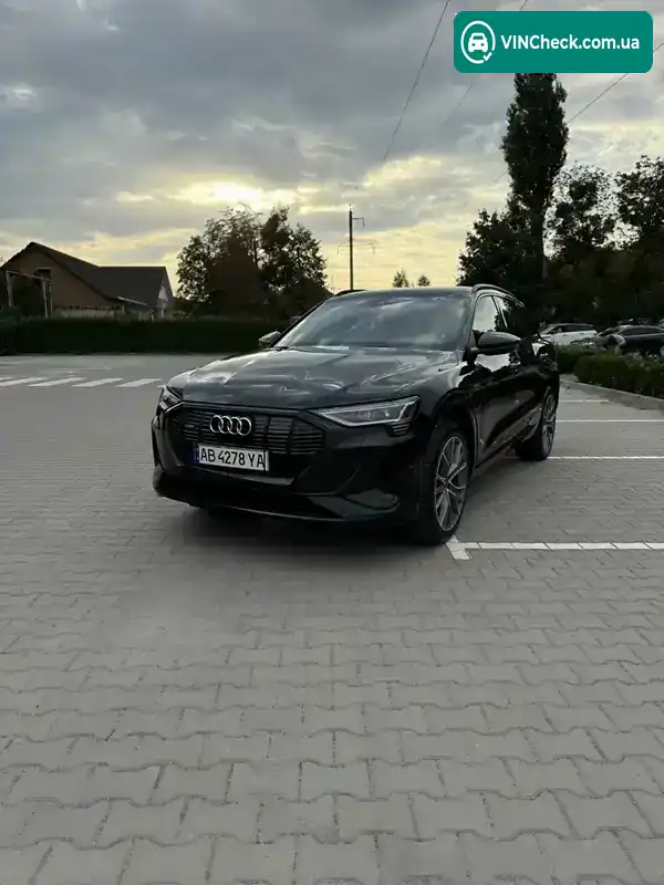 Audi e-tron 2019, фото з оголошення 2 з 21, VIN WAUZZZGEXLB015548