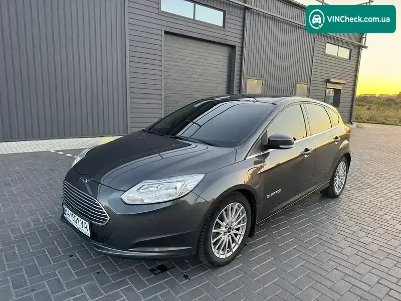 Ford Focus 2017, фото з оголошення 2 з 20, VIN WF05XXGCCEHB57148