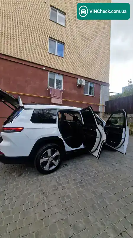 Jeep Grand Cherokee 2022, фото з оголошення 2 з 21, VIN 1C4RJKBG9N8542474