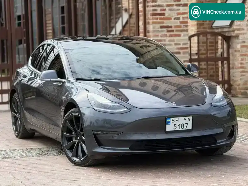 Tesla Model 3 2018, фото з оголошення 1 з 21, VIN 5YJ3E1EA7JF163513