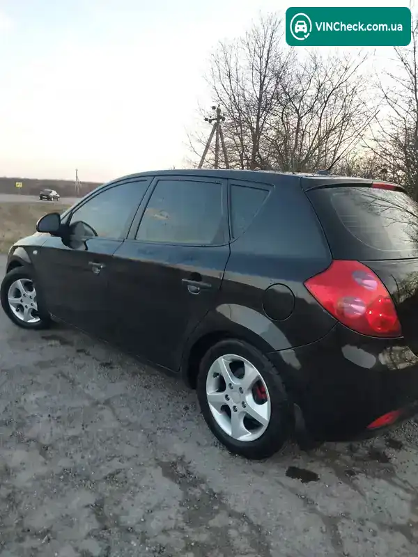 Kia Ceed 2008, фото з оголошення 1 з 20, VIN U5YFF24228L070891