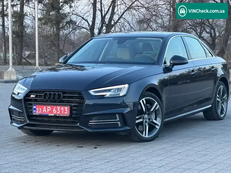 Audi A4 2018, фото з оголошення 2 з 20, VIN WAUENAF46JN017247