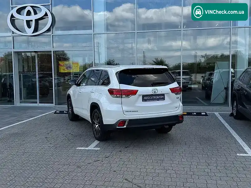 Toyota Highlander 2018, фото з оголошення 2 з 19, VIN 5TDDZRFH40S869531