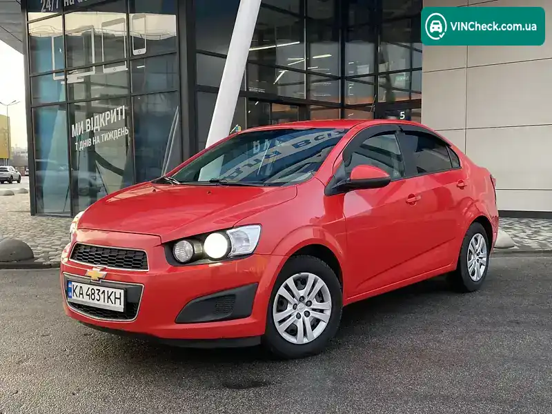 Chevrolet Sonic 2017, фото з оголошення 2 з 21, VIN 1G1JB5SH3H4162992