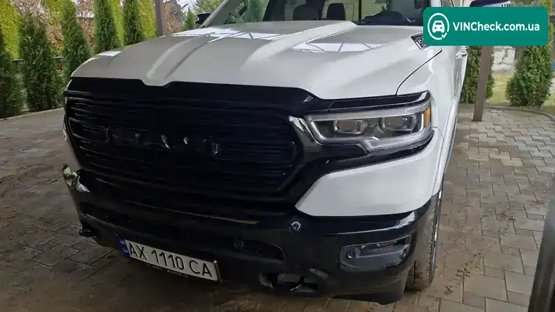 Ram 1500 2022, фото з оголошення 1 з 10, VIN 1C6SRFHM4NN365906
