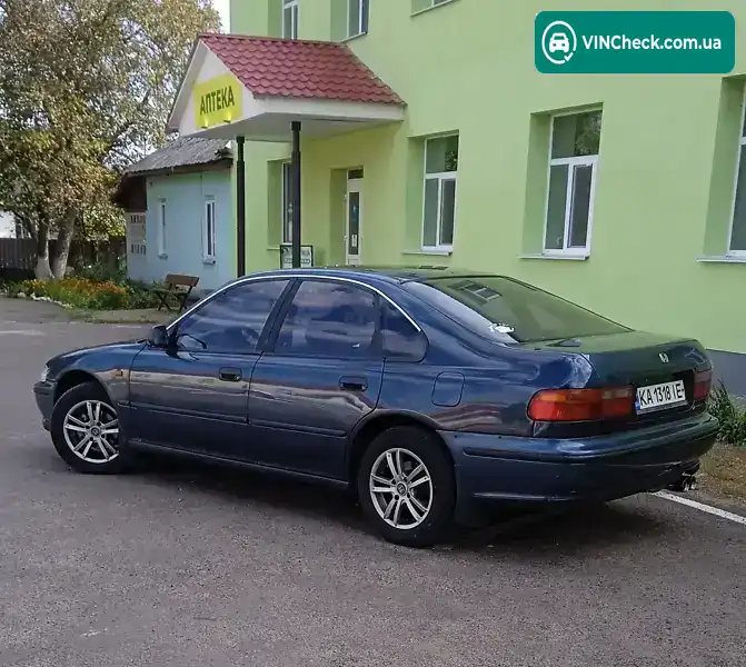 Honda Accord 1993, фото з оголошення 2 з 21, VIN SHHCC75400U038363