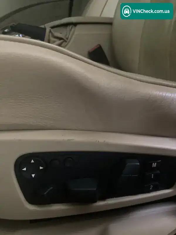 BMW 5 Series 2005, фото з оголошення 2 з 11, VIN WBANF71000CC76706