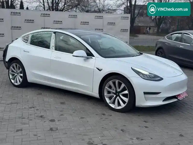 Tesla Model 3 2019, фото з оголошення 1 з 20, VIN 5YJ3E1EB0LF620903