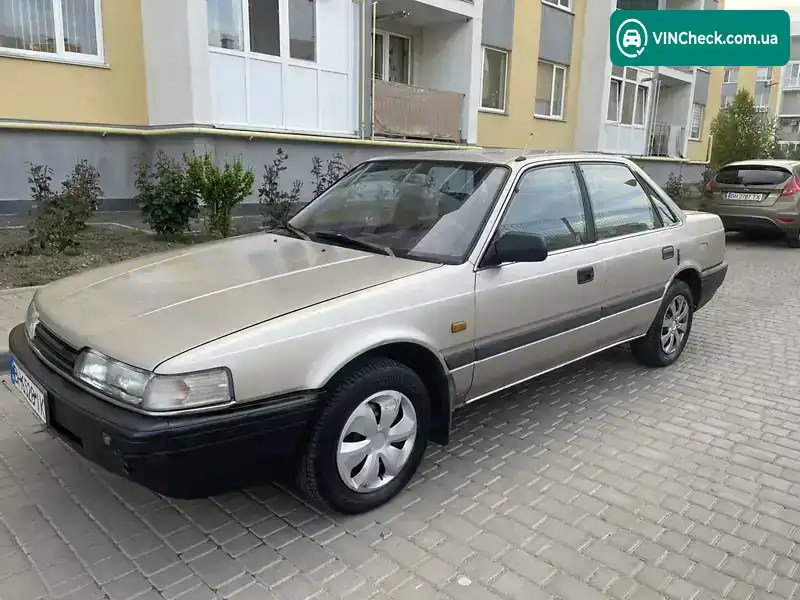 Mazda 626 1988, фото з оголошення 2 з 14, VIN JMZGD121201121913