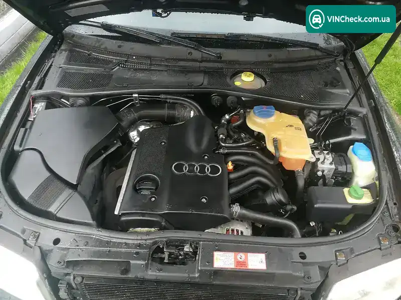 Audi A4 2001, фото з оголошення 2 з 12, VIN WVGZZZ1TZ9W079143
