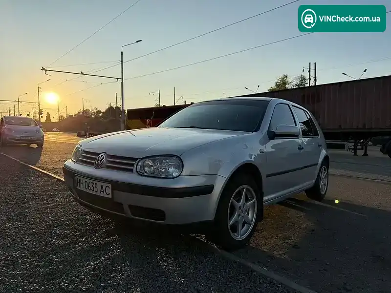 Volkswagen Golf 2000, фото з оголошення 1 з 5, VIN WVWZZZ1JZYU570605